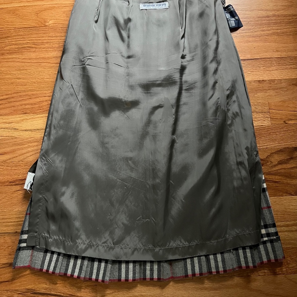 Vintage Burberry's Nova Check long wool drop pleated skirt women’s UK 10/US 4-6 - Picture 8 of 11